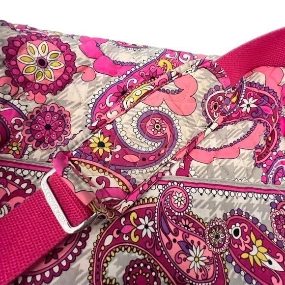 Vera Bradley Messenger Cross‎ Body Bag Pink Paisley Meets Plaid Retired Laptop - Picture 4 of 15